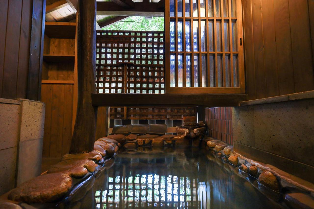 Отель Kurokawa Onsen Oyado Noshiyu Минамиогуни Экстерьер фото