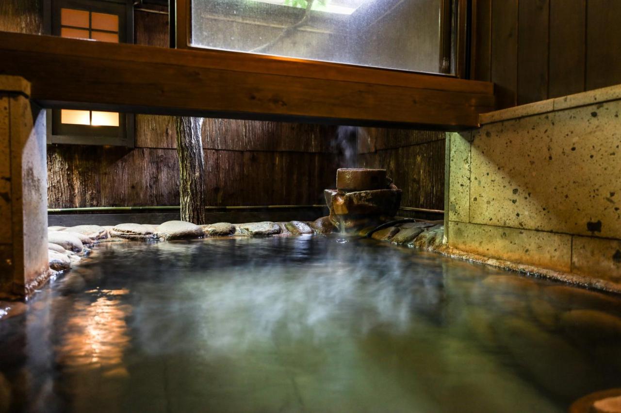 Отель Kurokawa Onsen Oyado Noshiyu Минамиогуни Экстерьер фото