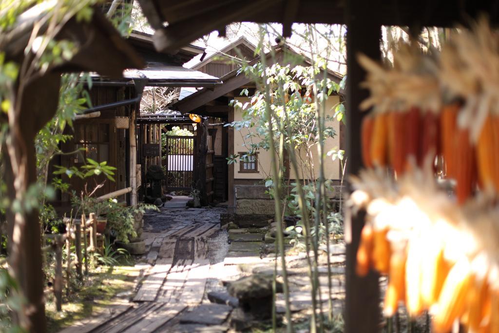Отель Kurokawa Onsen Oyado Noshiyu Минамиогуни Экстерьер фото