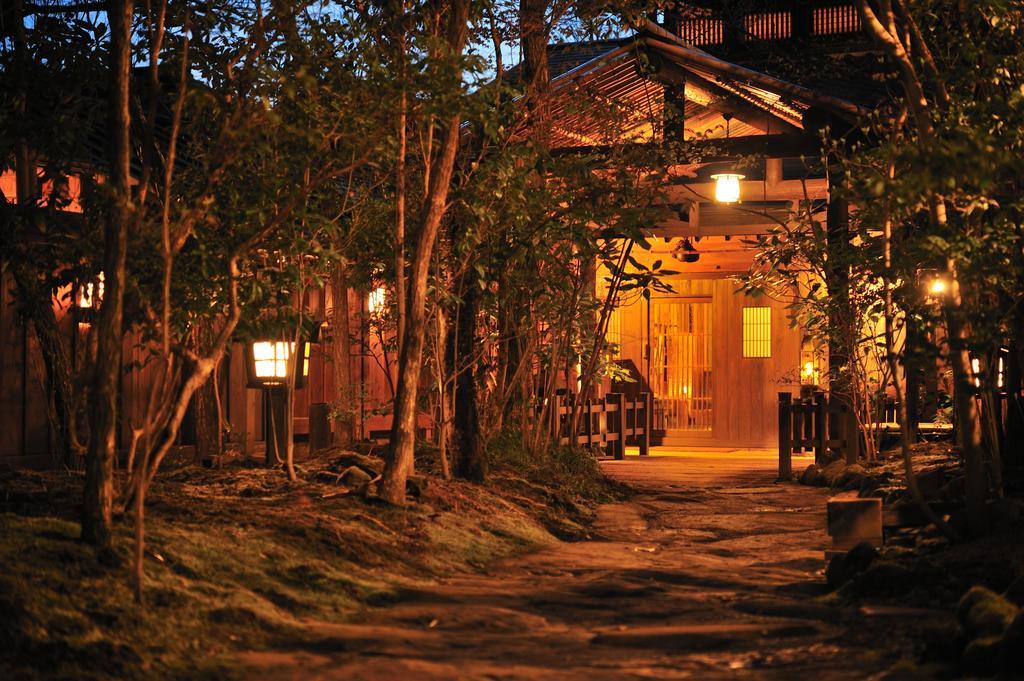 Отель Kurokawa Onsen Oyado Noshiyu Минамиогуни Экстерьер фото